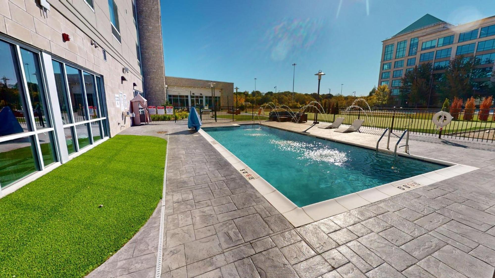 Holiday Inn Express & Suites Chicago Schaumburg By Ihg Exterior photo
